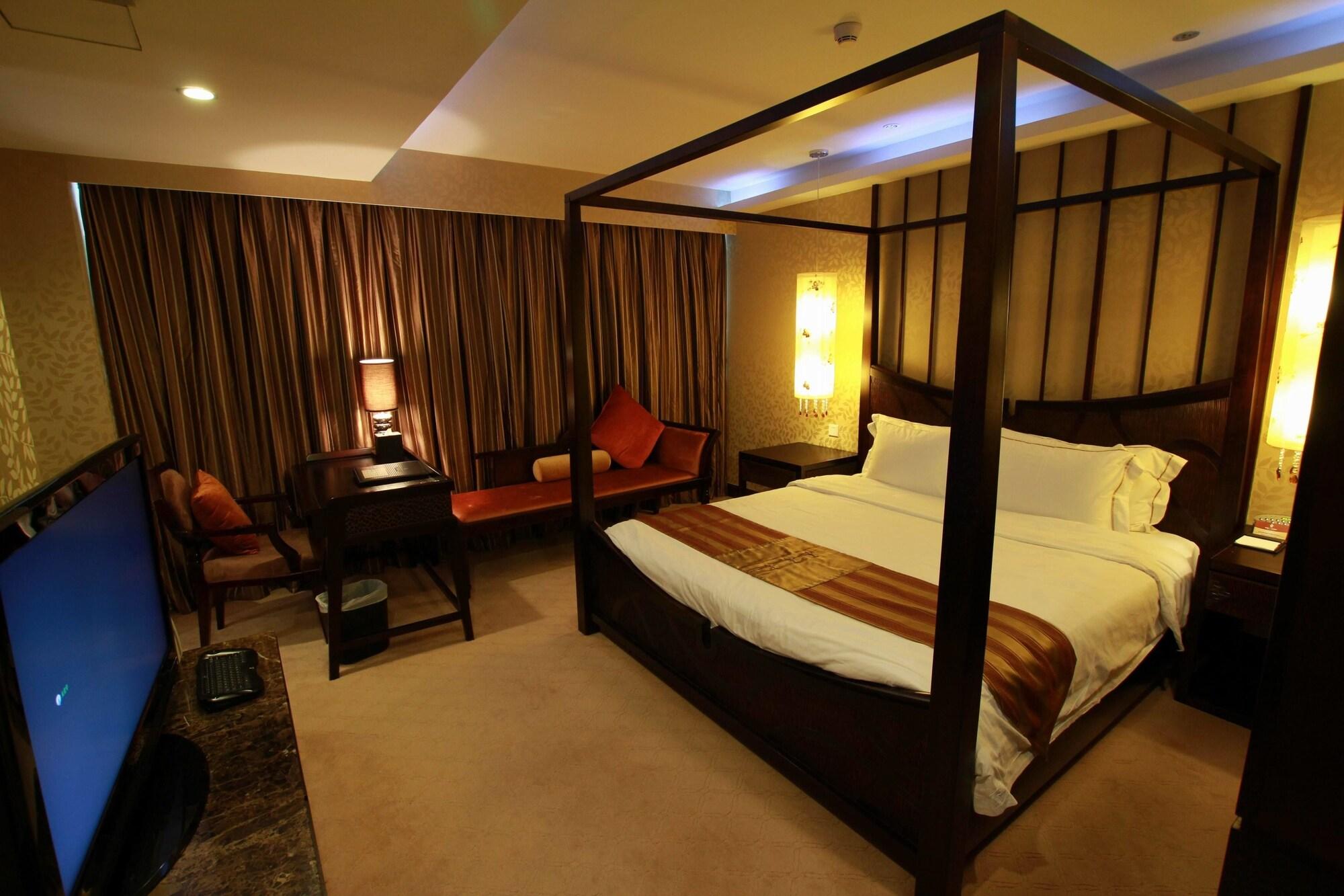 Fortune Hotel Canton Esterno foto