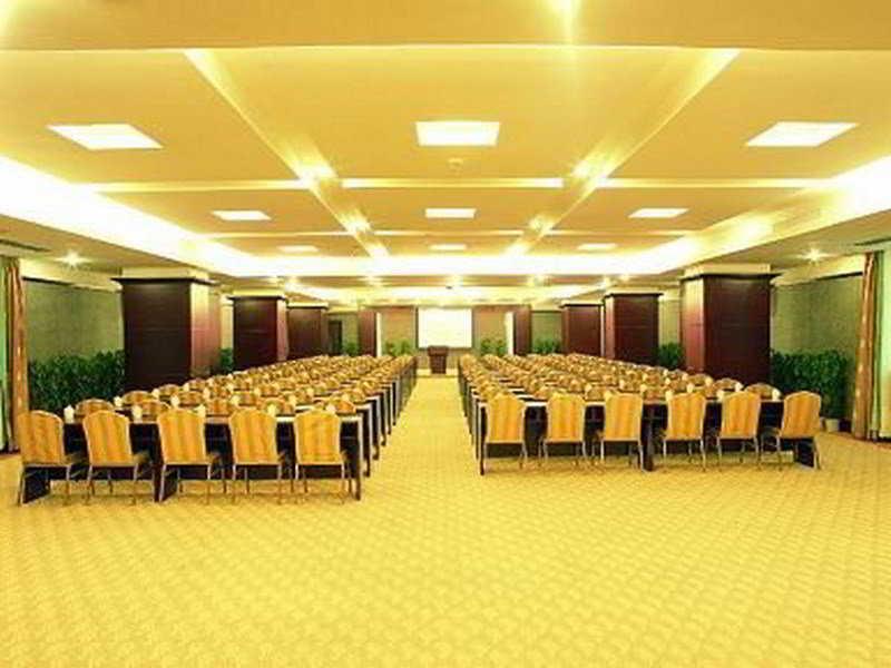 Fortune Hotel Canton Esterno foto