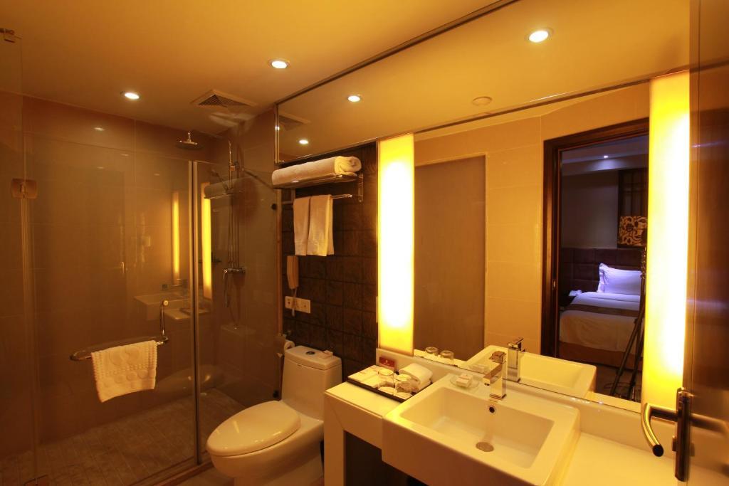 Fortune Hotel Canton Esterno foto